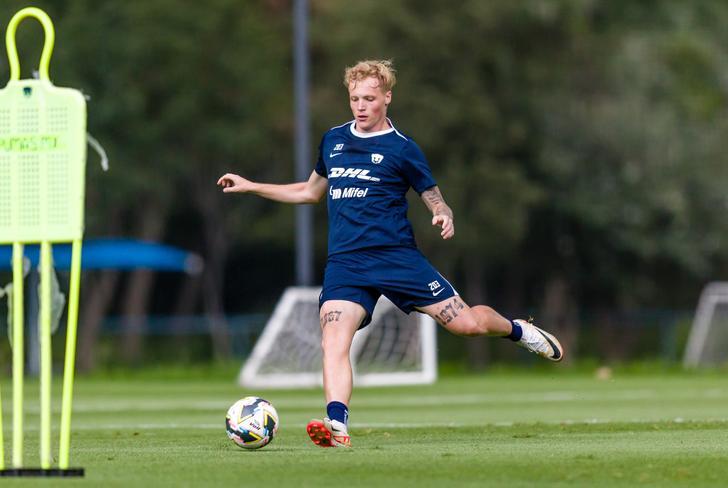 Tiago Guth entrenando con Pumas / @Pumasmx