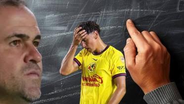 André Jardine, Igor Licnovsky y al fondo un pizarrón (Foto: GettyImages)