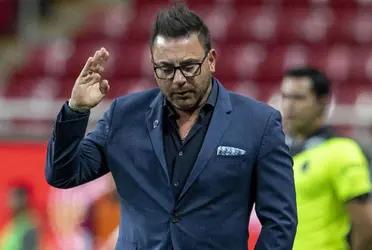 Antonio Mohamed destapó un oscuro secreto que estaría afectando a Pumas rumbo al siguiente torneo.