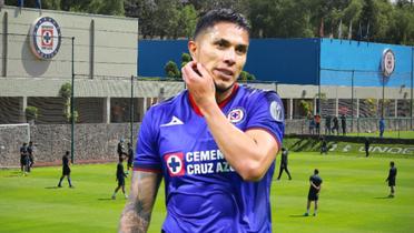 Carlos Salcedo con Cruz Azul / Foto: Imago7