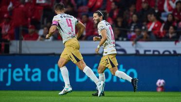 Chino Huerta anota gol al minuto de juego en el Pumas vs Toluca / Foto: Mex Sport