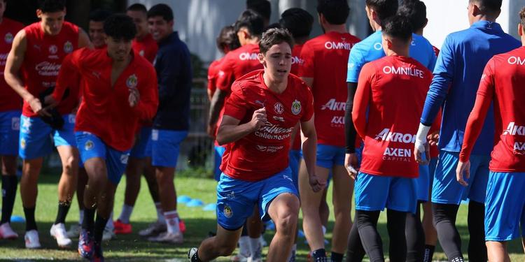 No es Insúa, el ídolo americanista que podría firmar con Chivas como su nuevo técnico 