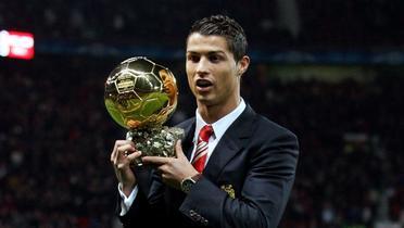 Cristiano Ronaldo con el Balón de Oro. | Foto: Mex Sport