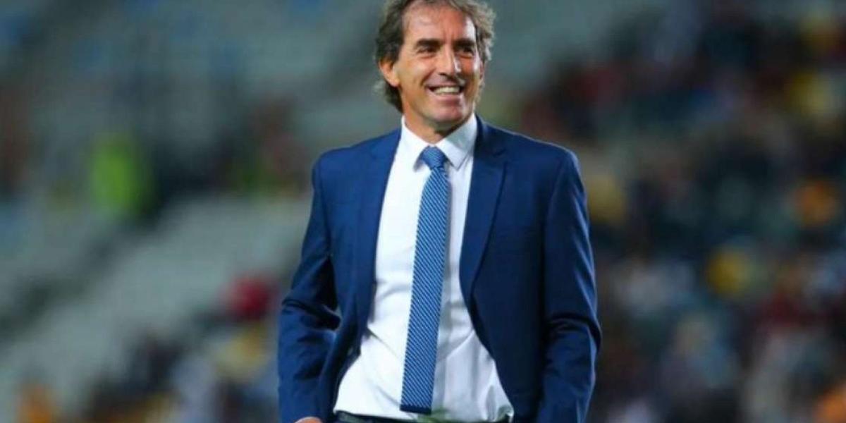 El entrenador uruguayo podría ser el nuevo entrenador del Guadalajara 