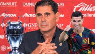 Fernando Hierro en conferencia de prensa con Chivas (Fuente: Diario Récord)