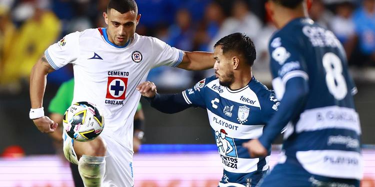 (VIDEO) El golazo de Giakoumakis ante Pachuca que causó emoción a Carlos Hermosillo 