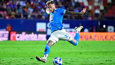 Gonzalo Piovi en un partido de Cruz Azul (Foto: Mexsport)