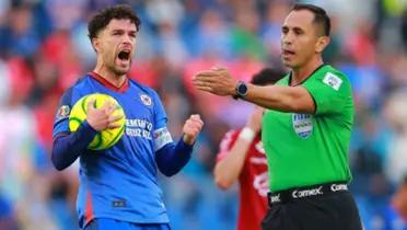 Ignacio Rivero festeja su gol en el Cruz Azul vs. Atlas / Foto: Getty Images