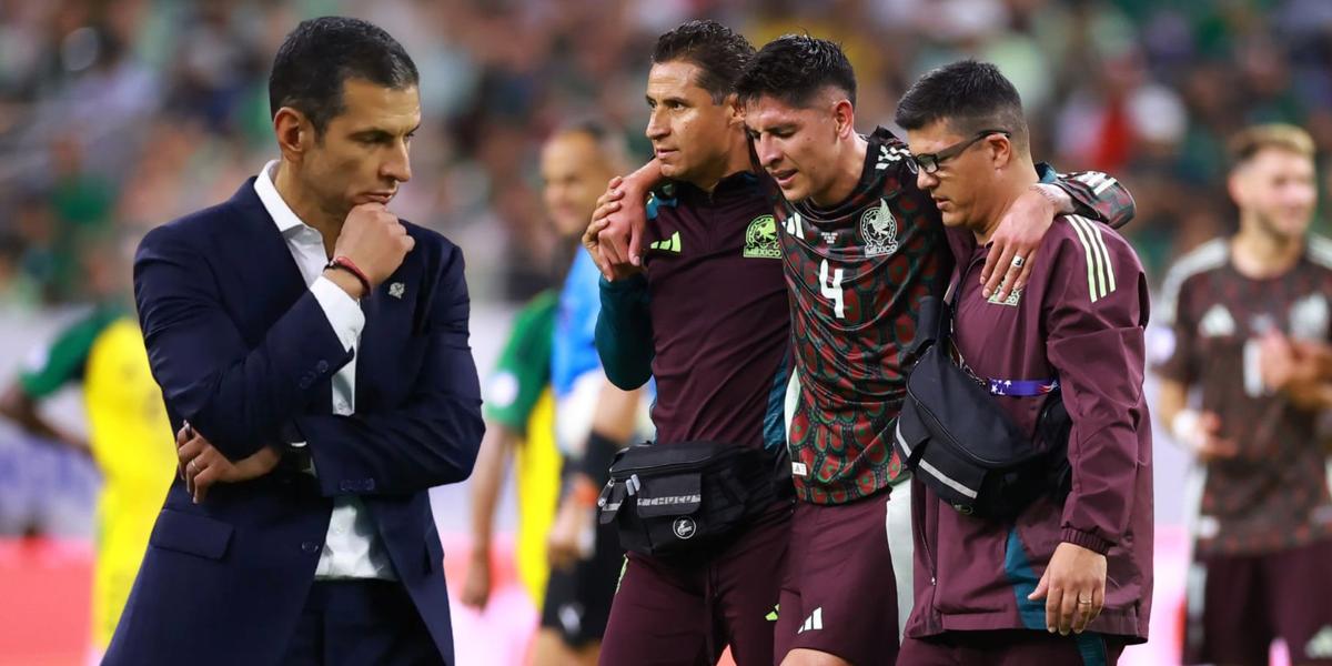 Jaime Lozano durante el partido de México ante Jamaica (Fuente: Getty Images)