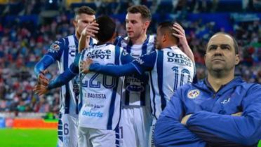 Jugadores de Pachuca festejando gol de Idrissi (Fuente: MEXSPORT)