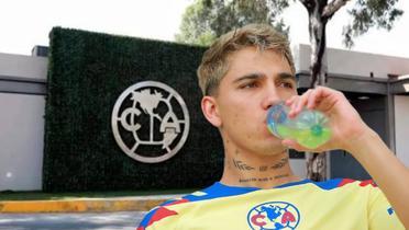 Kevin Álvarez y al fondo las instalaciones de Coapa (Foto: GettyImages)