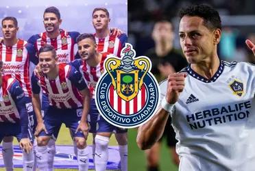 Las Chivas podrían hacer espacio en su nómina con la salida de dos jugadores.