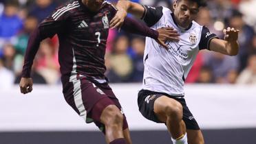 Luis Romo en el partido ante el Valencia (Foto: Mexsport)