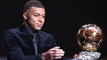 Mbappé en la ceremonia del Balón de Oro. | Foto: X oficial del Ballon d'Or