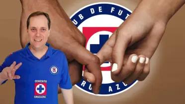 Paco Villa con la playera de Cruz Azul / Foto: TUDN