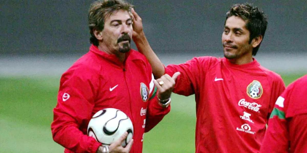 Ricardo LaVolpe dirigió a la Selección en 2006, podría llegar a un Club grande / Foto: MexSport