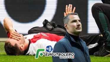 Santiago Giménez salió lesionado en el partido de Feyenoord en la Eredivisie (Foto:@AllFutbolMX)