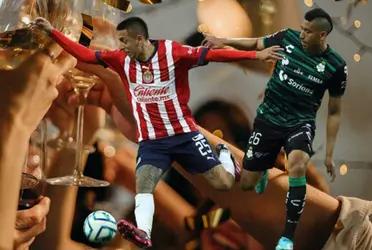 Se le acaba al tiempo a Jesús Gallardo en Monterrey, y las Chivas le darían oportunidad tras empate en la primera jornada 