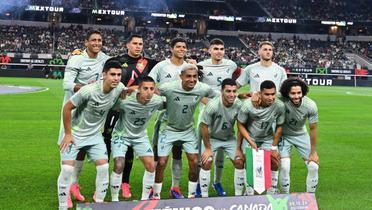 Titulares de la Selección Mexicana para el partido contra Canadá. | Foto: Mex Sport