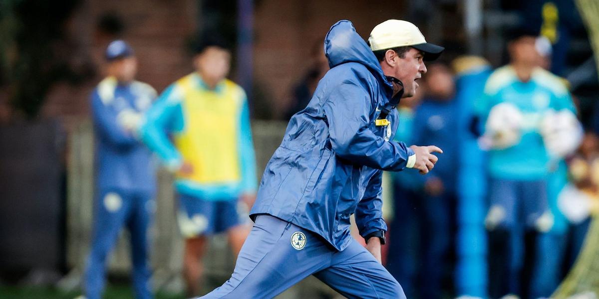 André Jardine estaría planeando enviar una alineación con la mayoría de sus jugadores titulares 