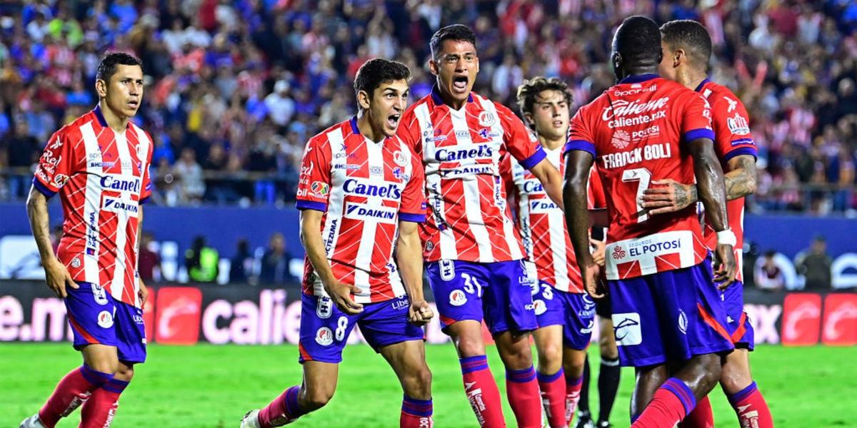 Atlético de San Luis festejando un gol frente a Cruz Azul (Foto: GettyImages)