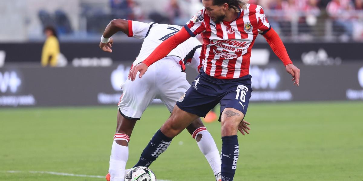 El único de Chivas que dio la cara y dijo que tiene que trabajar más, sabe de sus errores