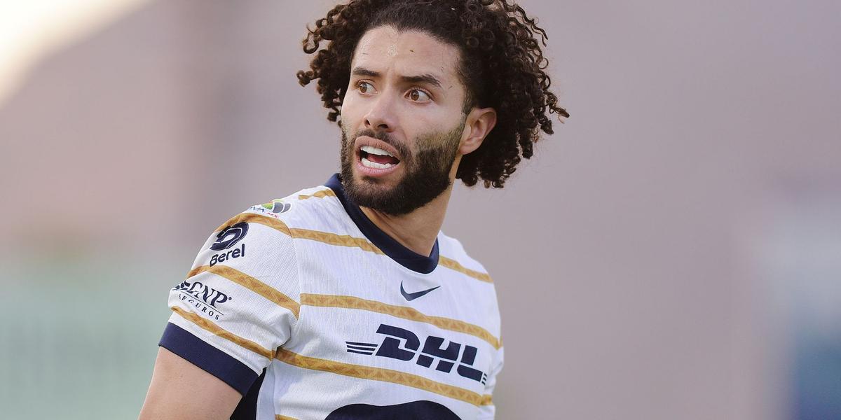 César Huerta vistiendo la camiseta de Pumas UNAM. (Foto: Getty Images)