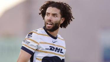 César Huerta vistiendo la camiseta de Pumas UNAM. (Foto: Getty Images)