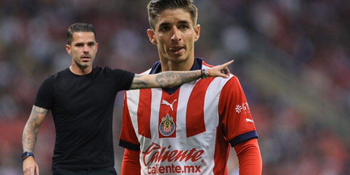 No ha jugado en dos fechas y la decisión del Cone Brizuela sobre su futuro en Chivas