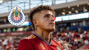 Diego Luna en el estadio del Real Salt Lake (Fuente: Real Salt Lake) 