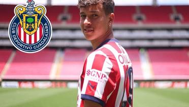 Fidel Barajas en su presentación en Chivas de Guadalajara (Fuente: Chivas) 