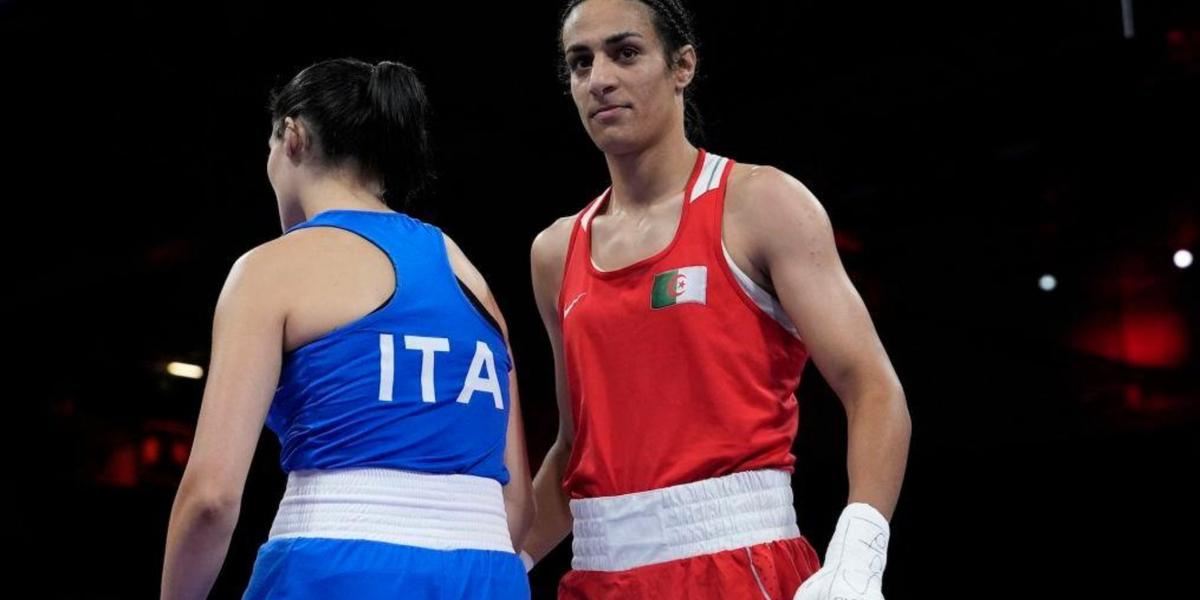 Imane Khelif frente a la italiana Carini. (Foto: EFE)