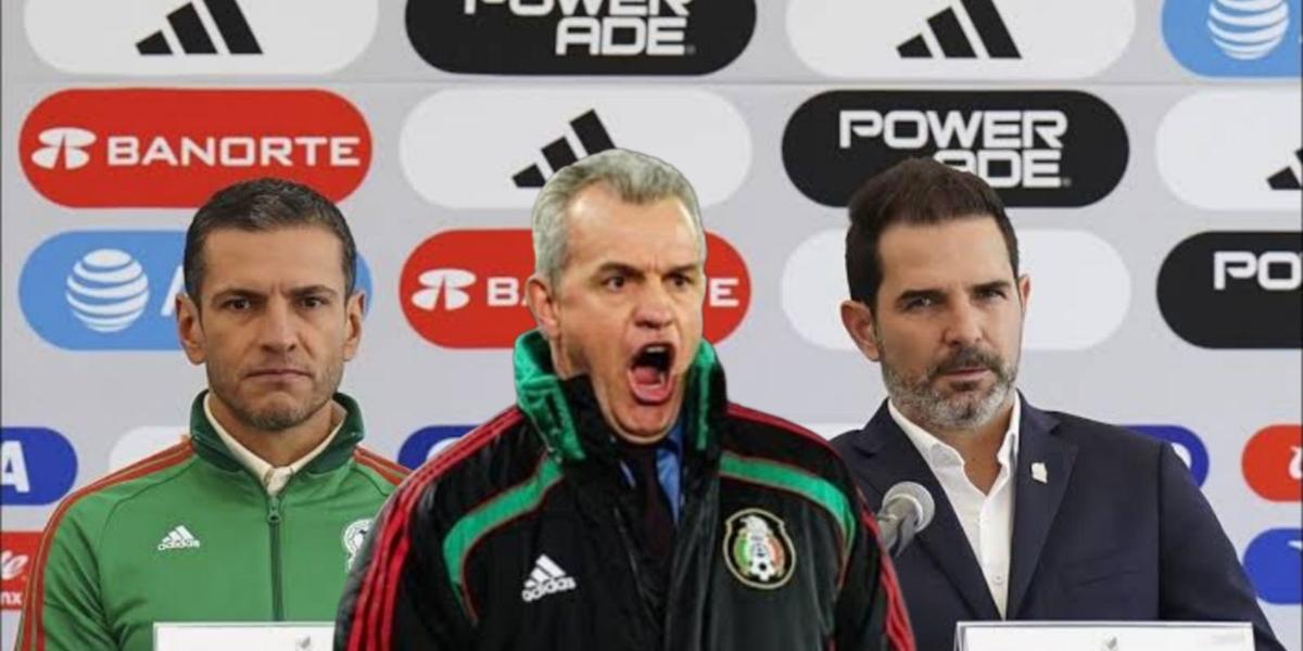 Javier Aguirre y al fondo Lozano y Duilio (Foto: GettyImages)