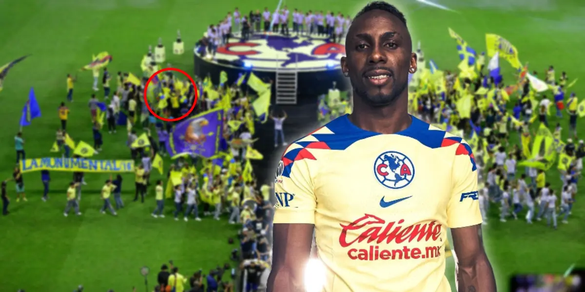 Julián Quiñones durante los festejos con el América