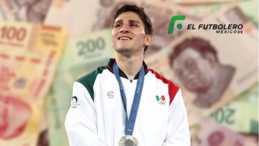 Marco Verde con la medalla de plata.