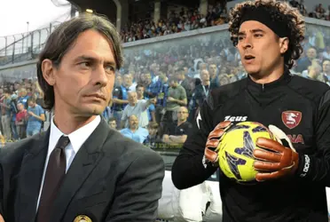 Mientras el entrenador del Salernitana tiene la banca a Guillermo Ochoa bofetada que le da la liga italiana