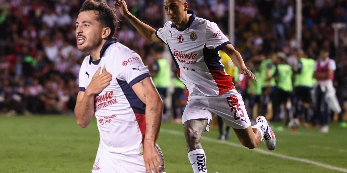 Le dio el triunfo a Chivas y las palabras de Mozo tras su anotación de último minuto