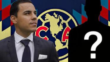 Omar Bravo y al fondo el escudo del Club América (Foto: X)