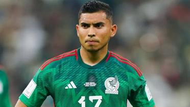 Orbelín Pineda con la playera de México (Fuente: Soy Fútbol)