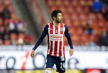 Oribe Peralta se despidió de Chivas, y equipos como el Toluca o FC Juárez podrían llevarlo a sus filas, aunque con un salario menor al que percibía en Chivas.