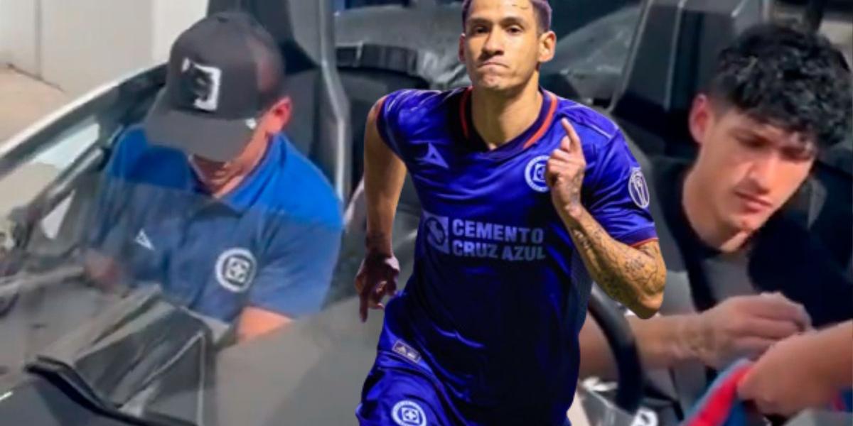 Uriel Antuna y el coche en el que se lo vio salir de la práctica de Cruz Azul 