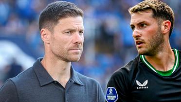 Xabi Alonso junto con Santiago Giménez (Foto: GettyImages)